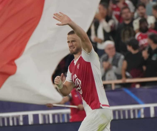 Eric Dier Eksekusi Penalti